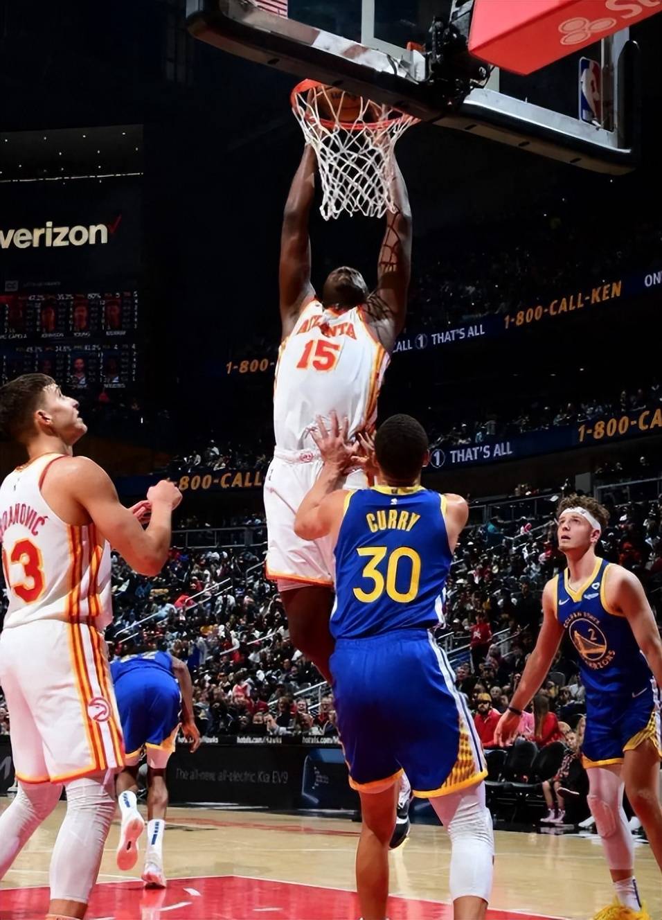 九游客户端入口-关于老鹰不断突破！，西亚卡姆连续七场比赛得分超过战术调整比赛高潮迭起的信息